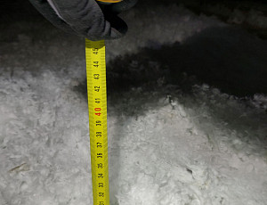 Zateplení stropu rodinného domu pomocí foukané izolace